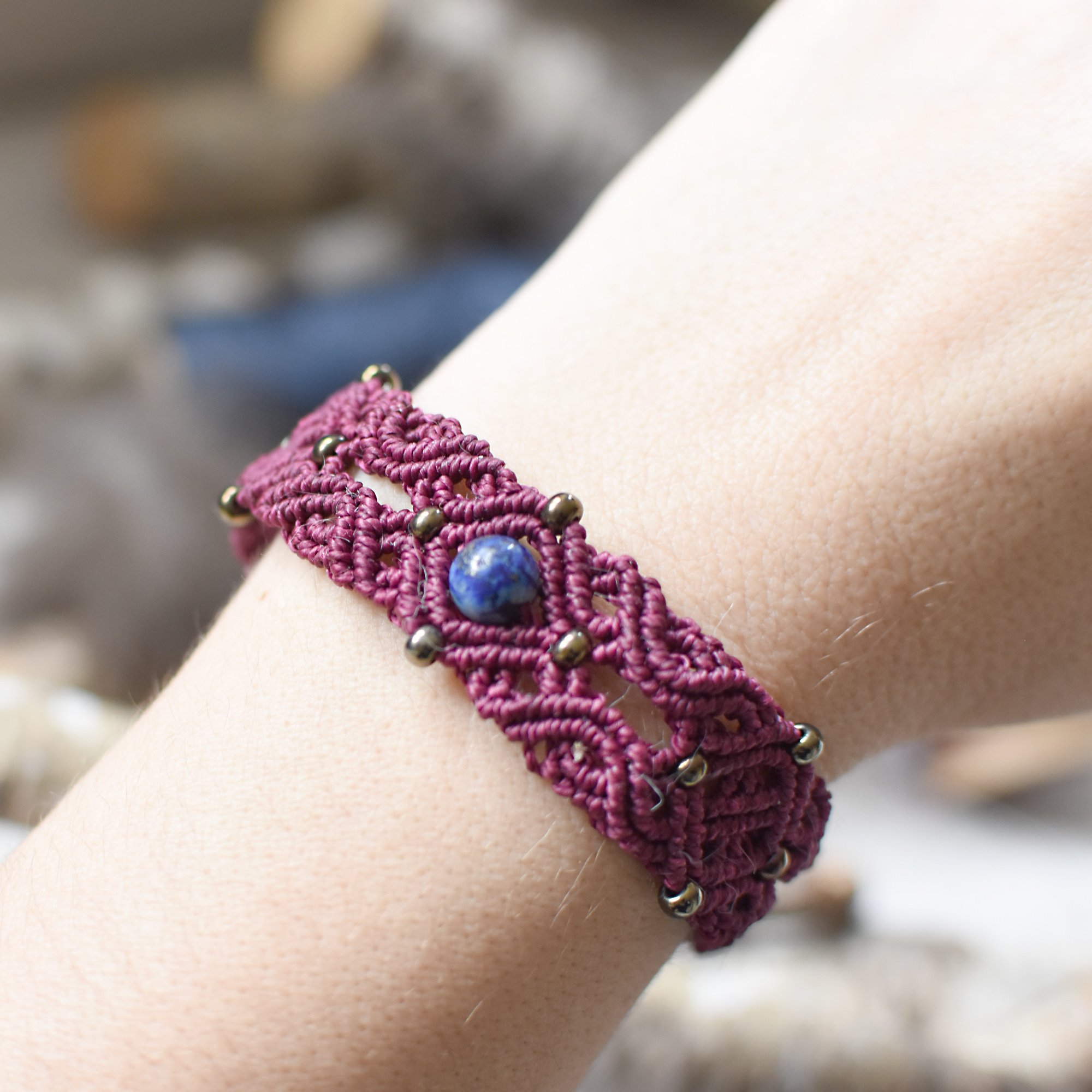 Bordo náramek s lapis lazuli