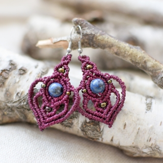 Bordo náušnice s lapis lazuli